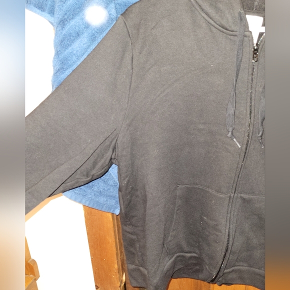 Vs pink limited edition 🌴 hoodie, size xxl. NWOT. - Picture 7 of 11